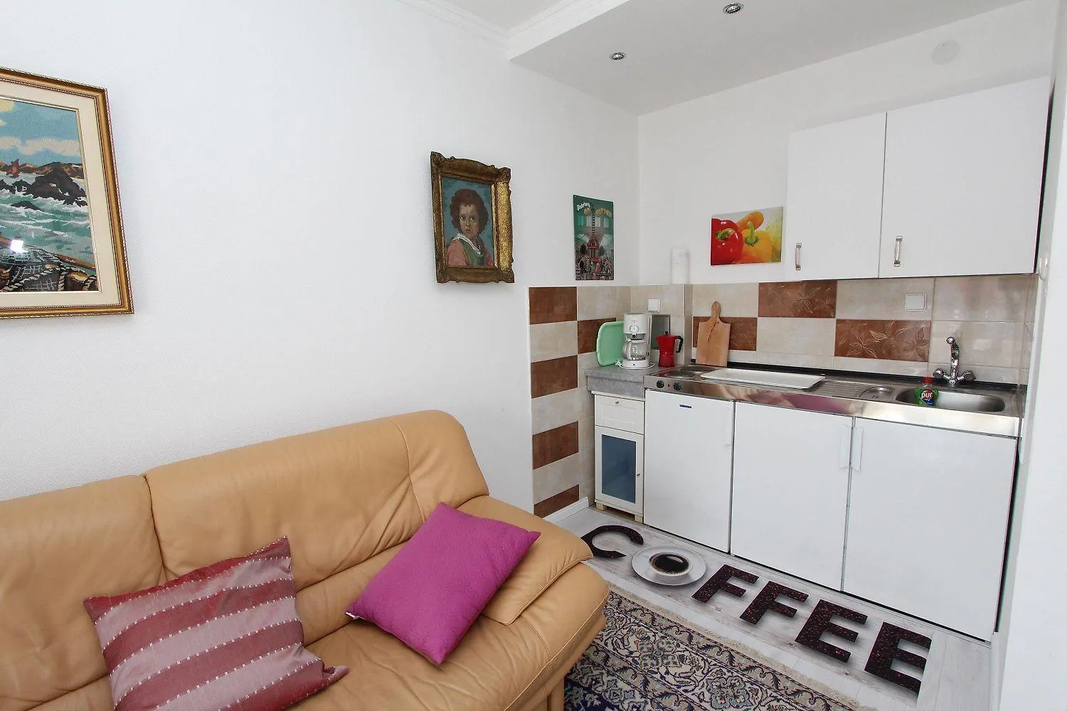 Mediterranes Apartment Nur 10 Gehminuten Zum Strand Mit Grossem Garten Rovinj